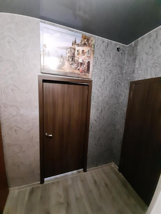 Apartment 2 Bed Rooms Near Aristokrat Zaporizhia 외부 사진