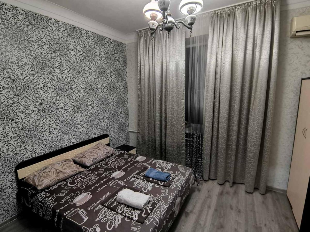 Apartment 2 Bed Rooms Near Aristokrat Zaporizhia 외부 사진